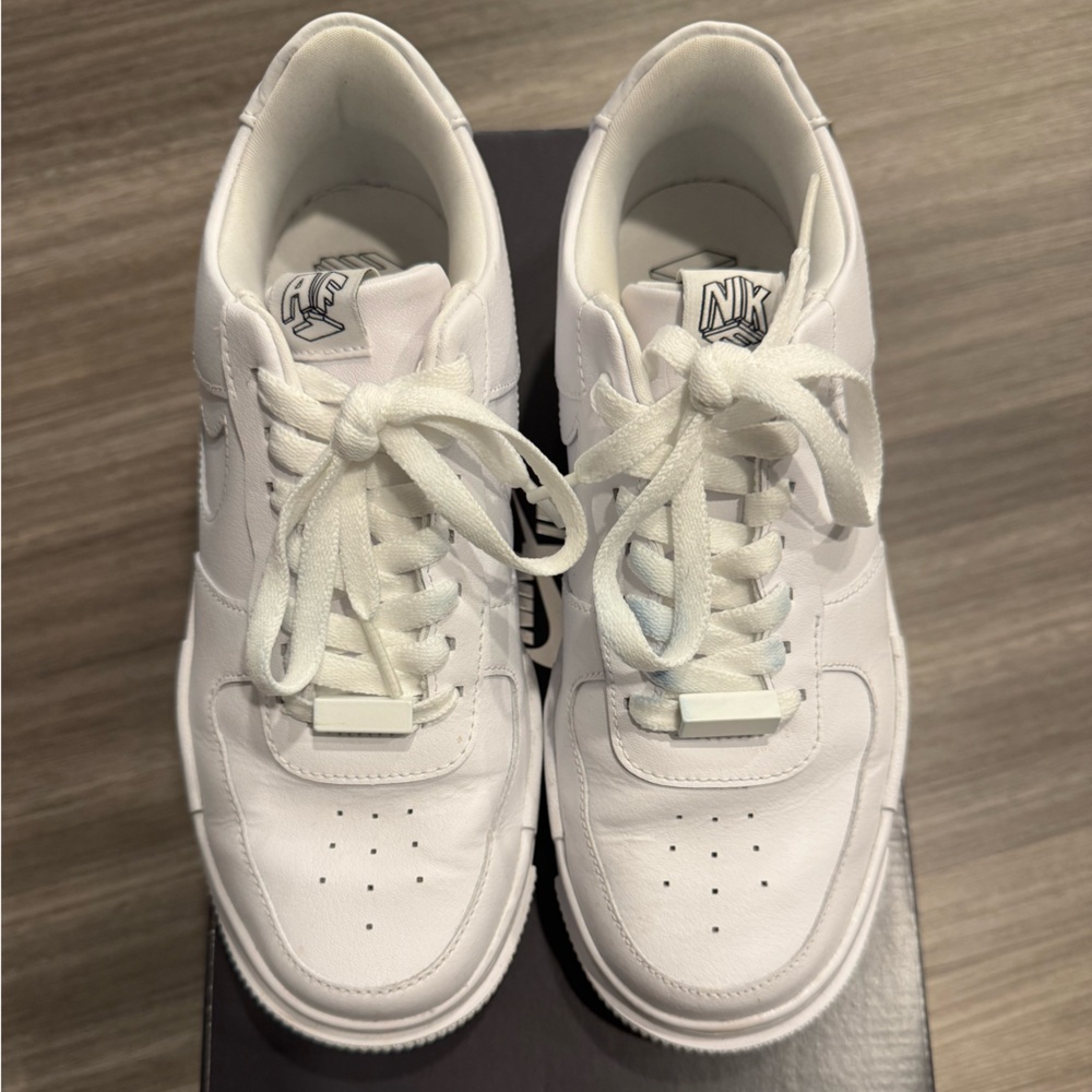 Women’s Nike Air Force 1 Low Pixel Sneakers Size 7.5